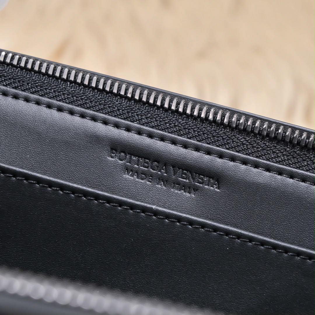 Bottega Veneta Intrecciato Document Case With Wristlet 28cm/11in