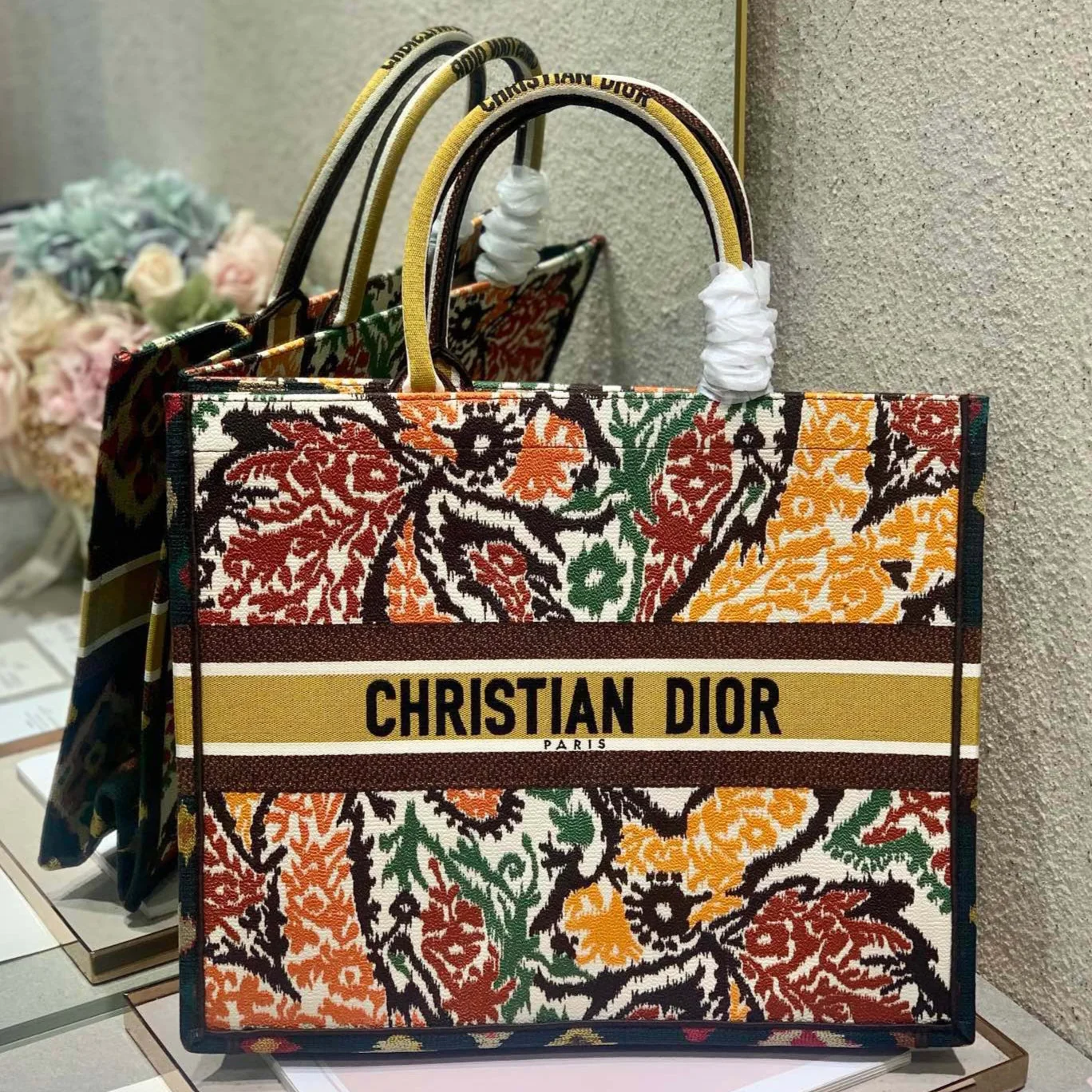 CD Yellow Five-color Flower Book Tote 42cm Bag Canvas 336579