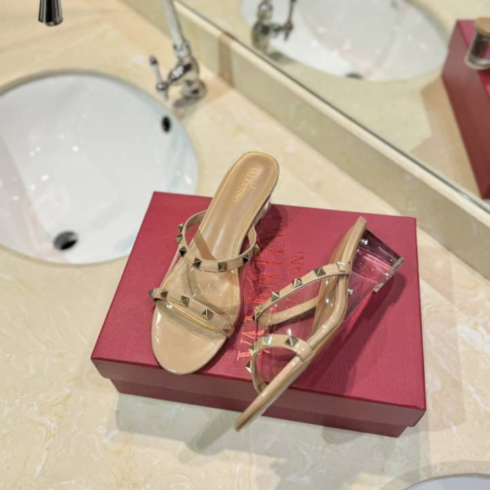 Valentino Garavani Rockstud Skin Heeled Sandals Beige