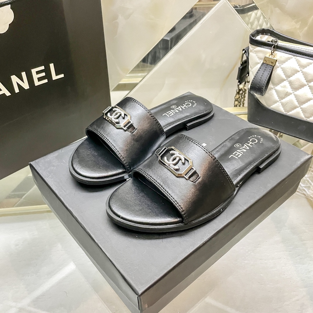Chanel Slippers With Cc Silver Hardware Black G45172 B13906 Nq961