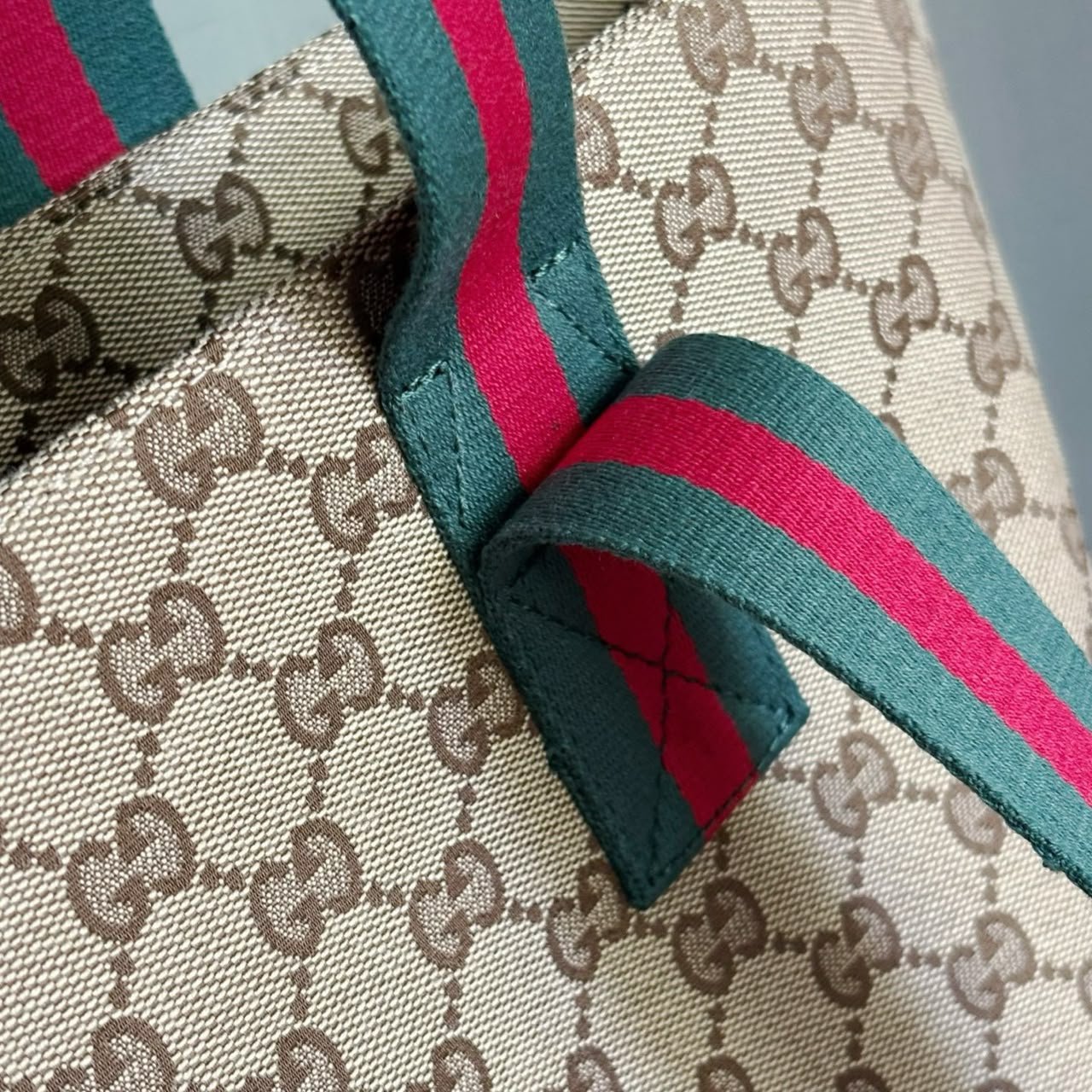 Gucci GG Medium Tote Bag 36cm/14.2in Sand And Brown GG Canvas ‎875929