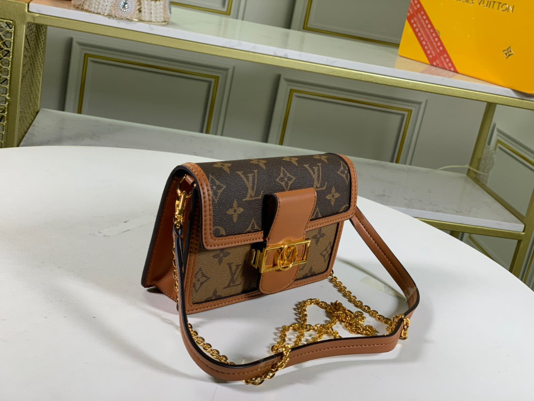 Louis Vuitton Mini Dauphine 20Cm