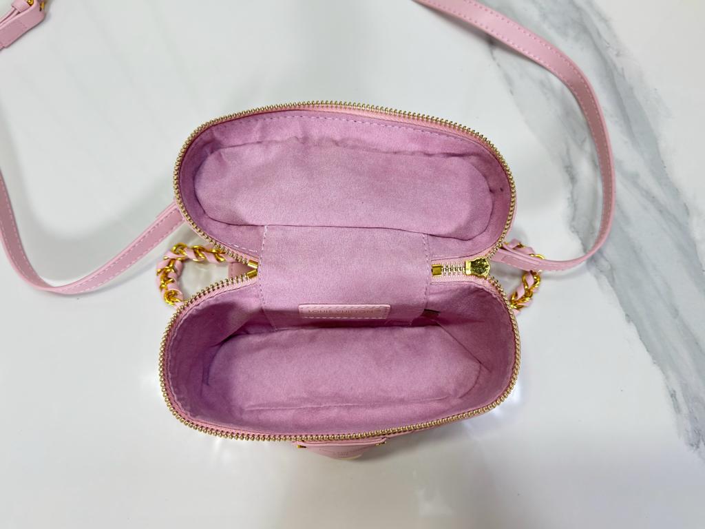Louis Vuitton Vanity Chain Pouch Light Bliss Cream 19cm M29344