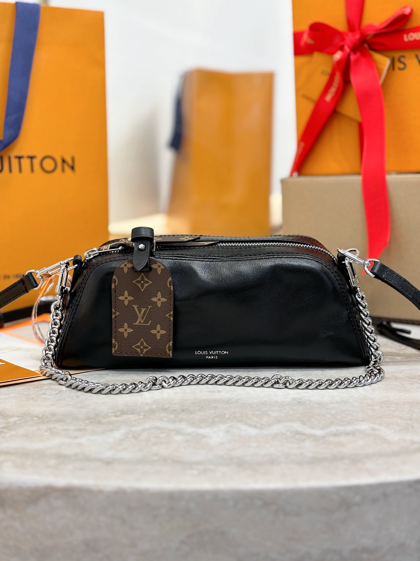 Louis Vuitton Pochette Vibe- Wallets and Small Leather Goods M14544 25cm/ 9.8in