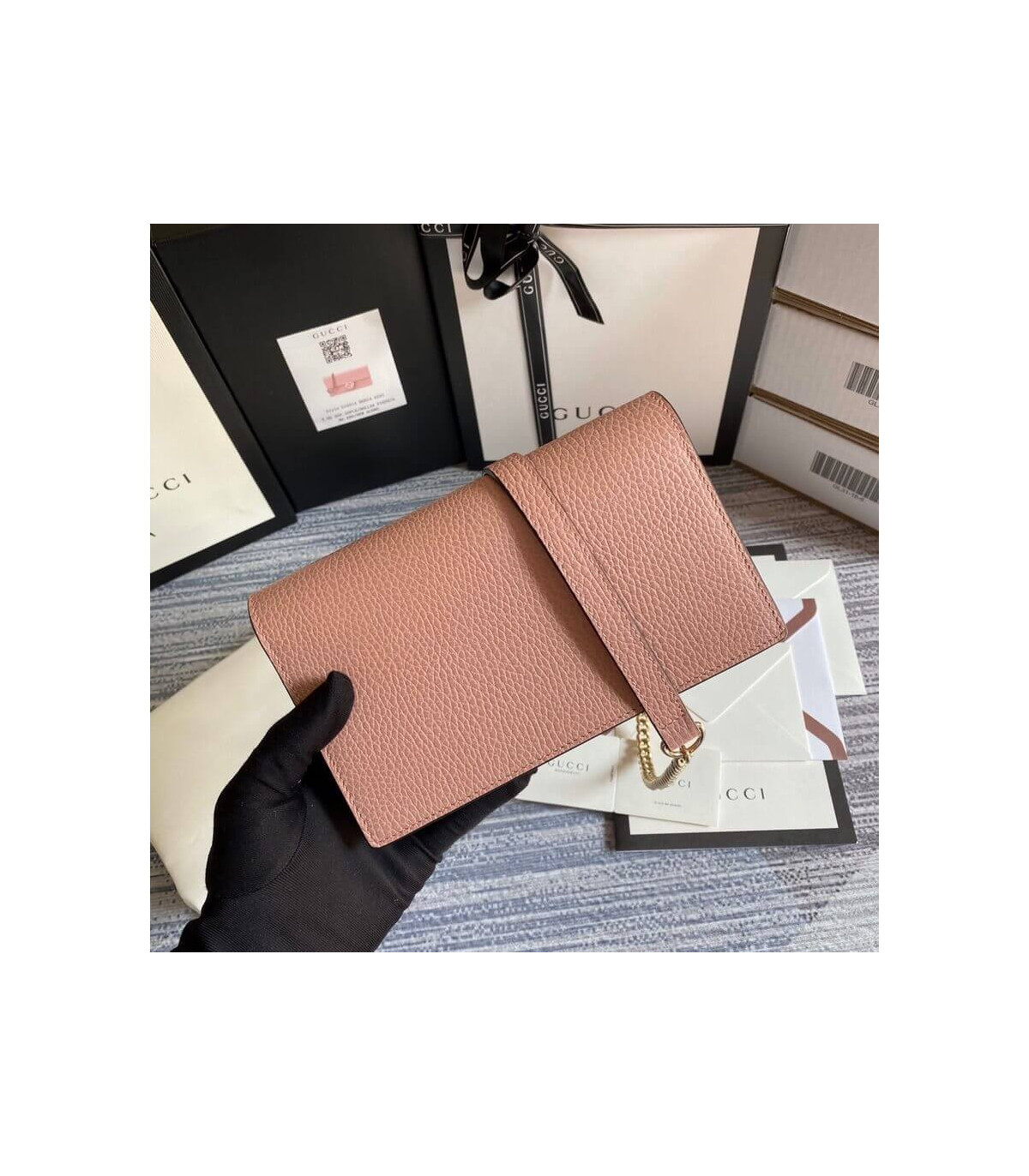 Gucci GG Interlocking Wallet On Chain Pink
