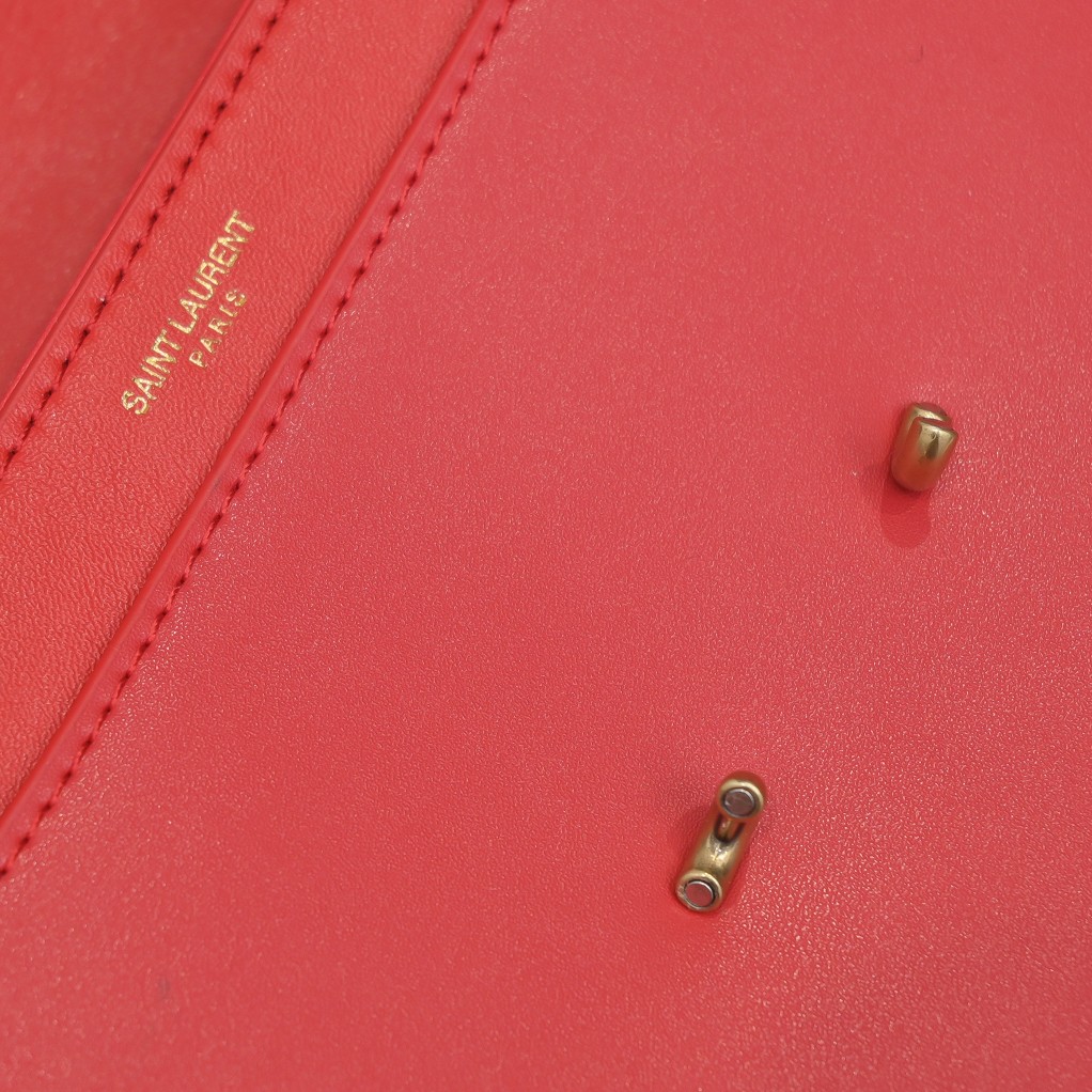 Saint Laurent Le Maillon Satchel In Smooth Leather Red