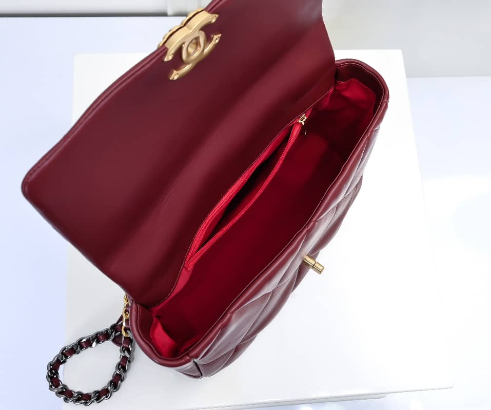 Chanel 19 Flap Bag Shiny Crumpled Leather Burgundy 22Cm