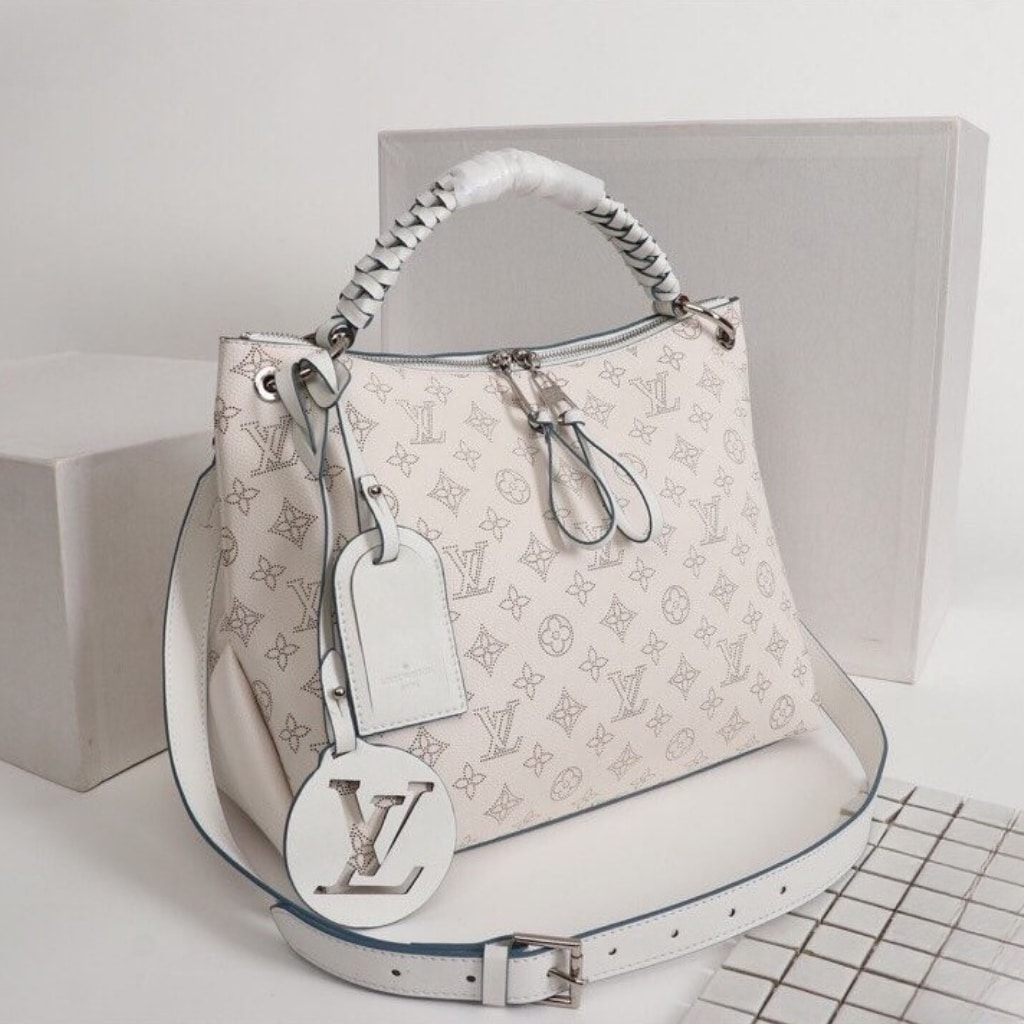Louis Vuitton Beaubourg Hobo MM Mahina Leather Cream White 32cm M58482