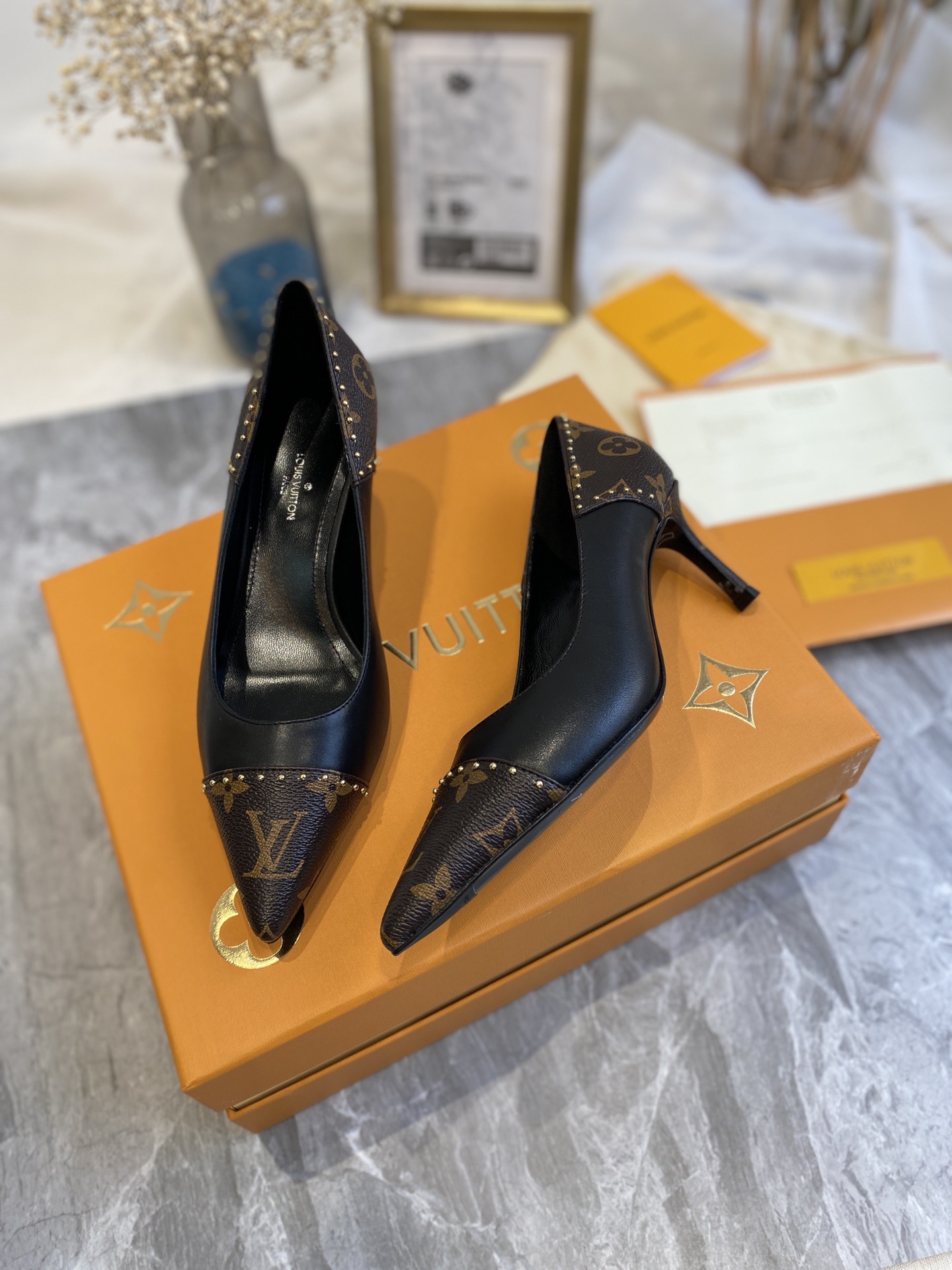 Louis Vuitton Cherie Pump 1A8N7F