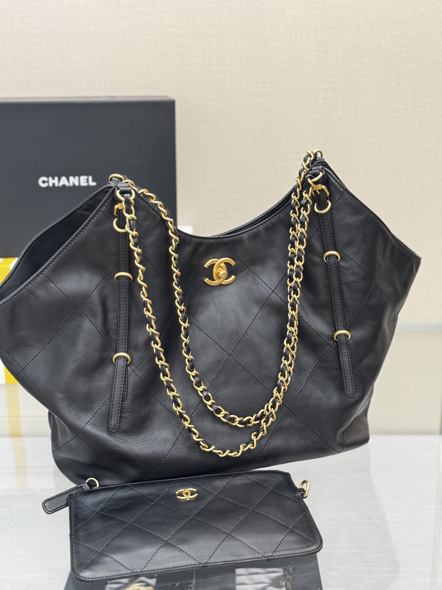 Large Hobo Bag with Pouch