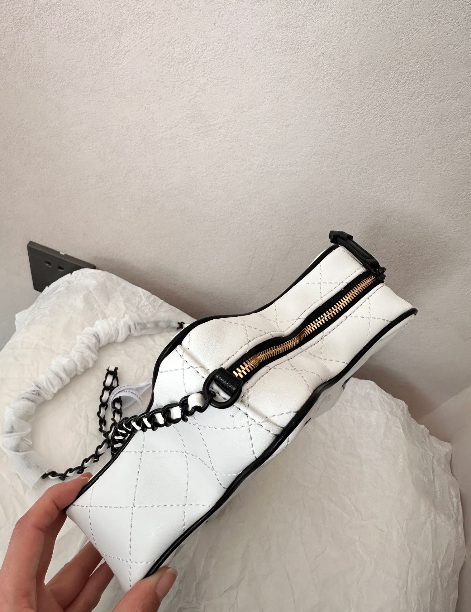 Chanel Star Hand Bag Black Metal White 22Cm/8.7in