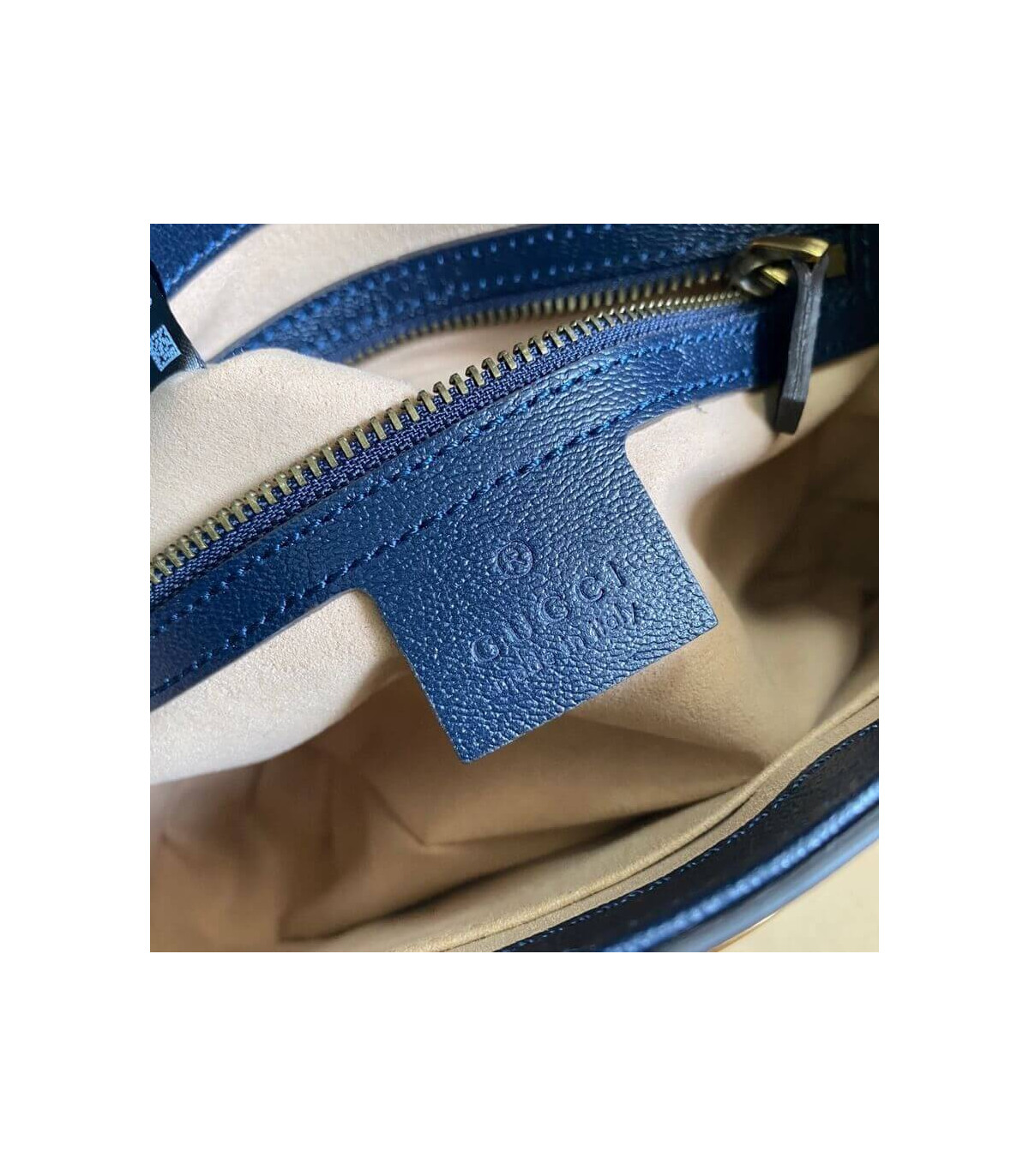 Gucci Small Messenger Bag with Double G 648934