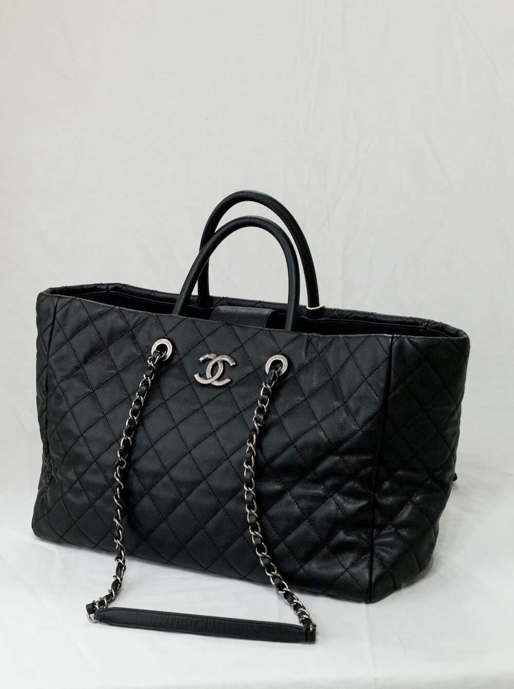 Chanel Chain Leather Tote Bag