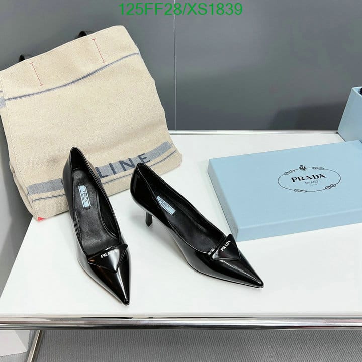 Prada Cleavage Nero Leather Pumps Black