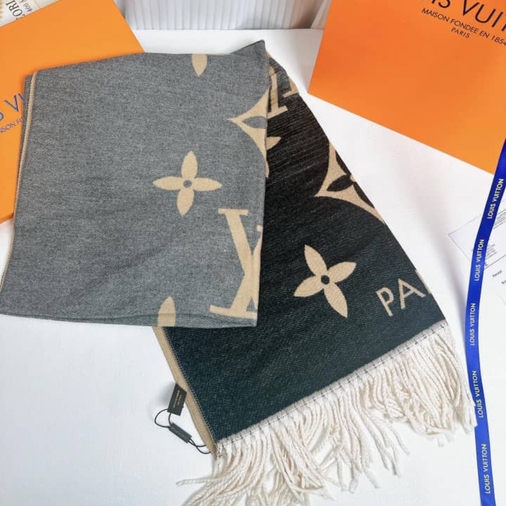 Louis Vuitton Gradient Shawl 190Cm