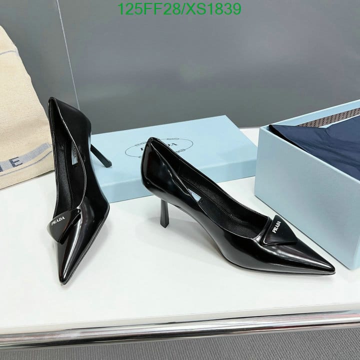 Prada Cleavage Nero Leather Pumps Black