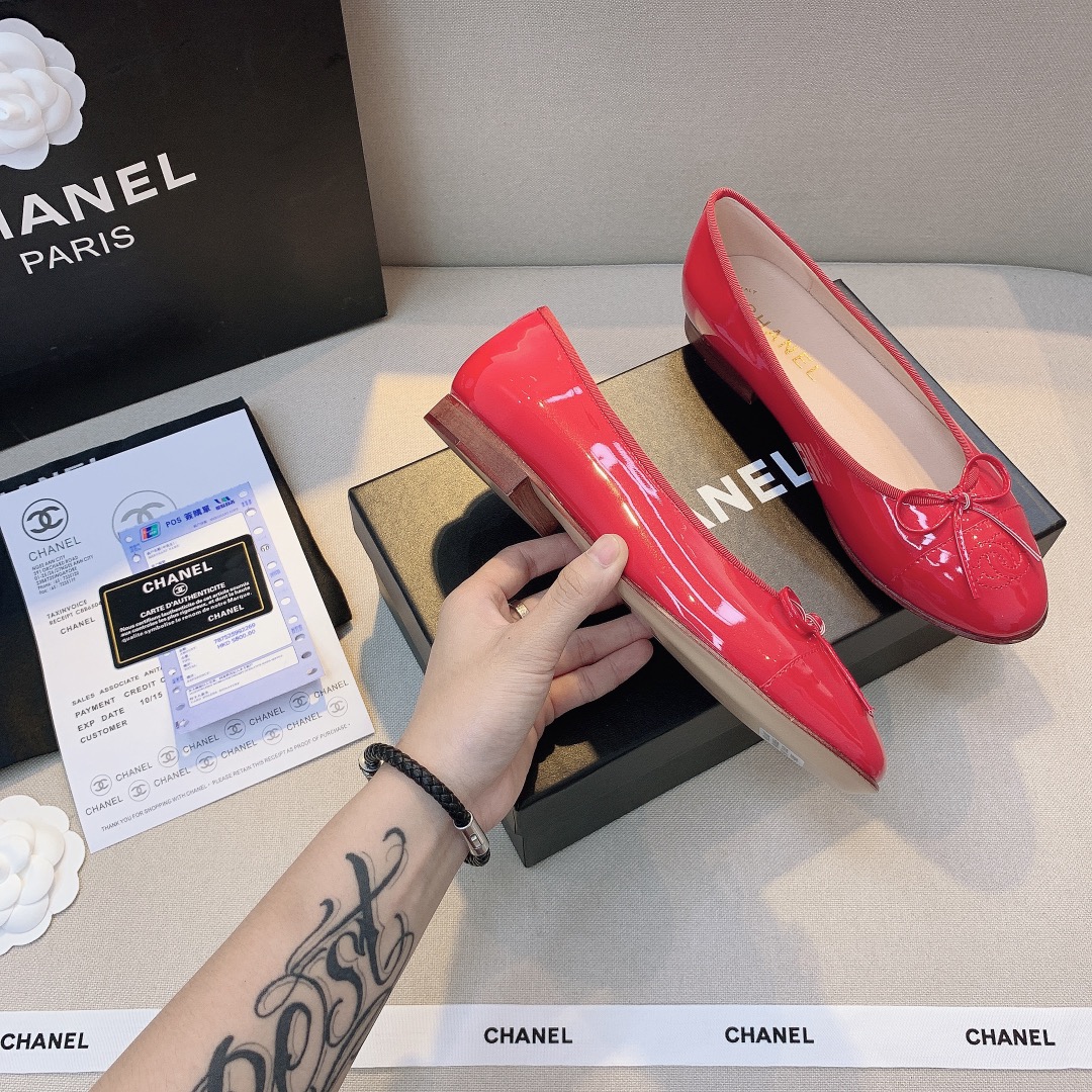 Chanel Patent Leather CC Cap Toe Ballet Flats Red