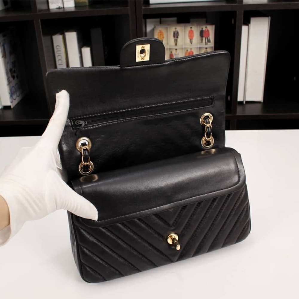 Chanel Medium Classic Flap Bag Chevron Black 25Cm
