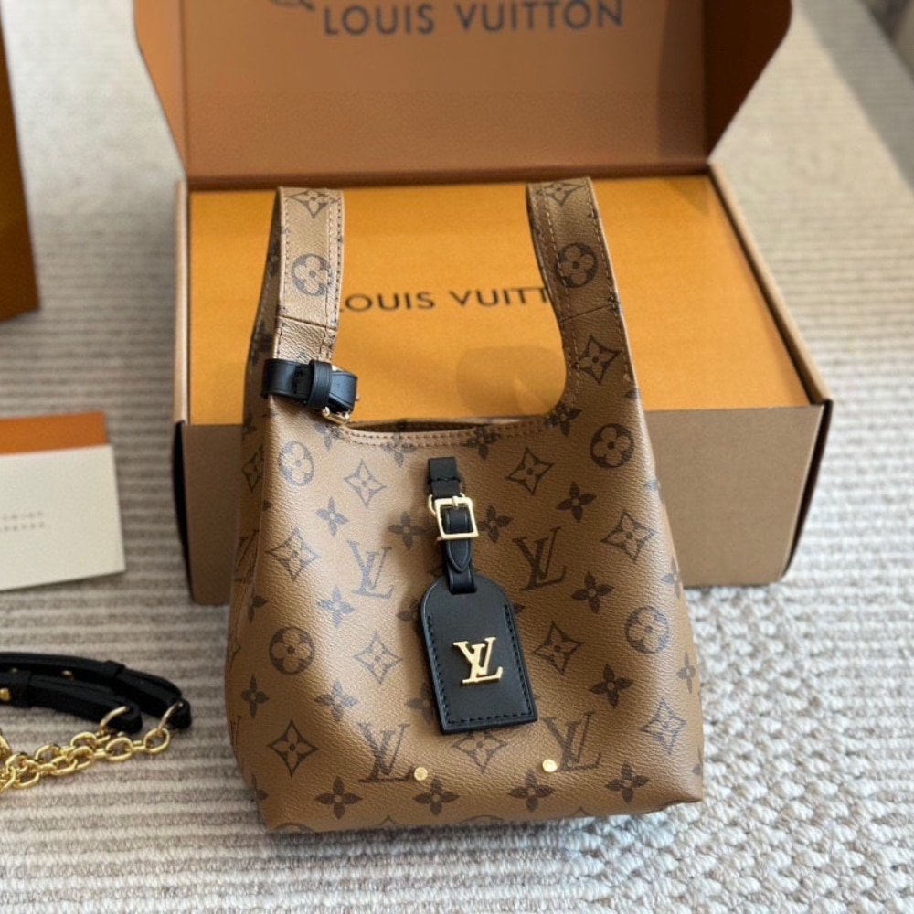Louis Vuitton Atlantis BB Monogram Reverse Coated Canvas 18Cm M46816