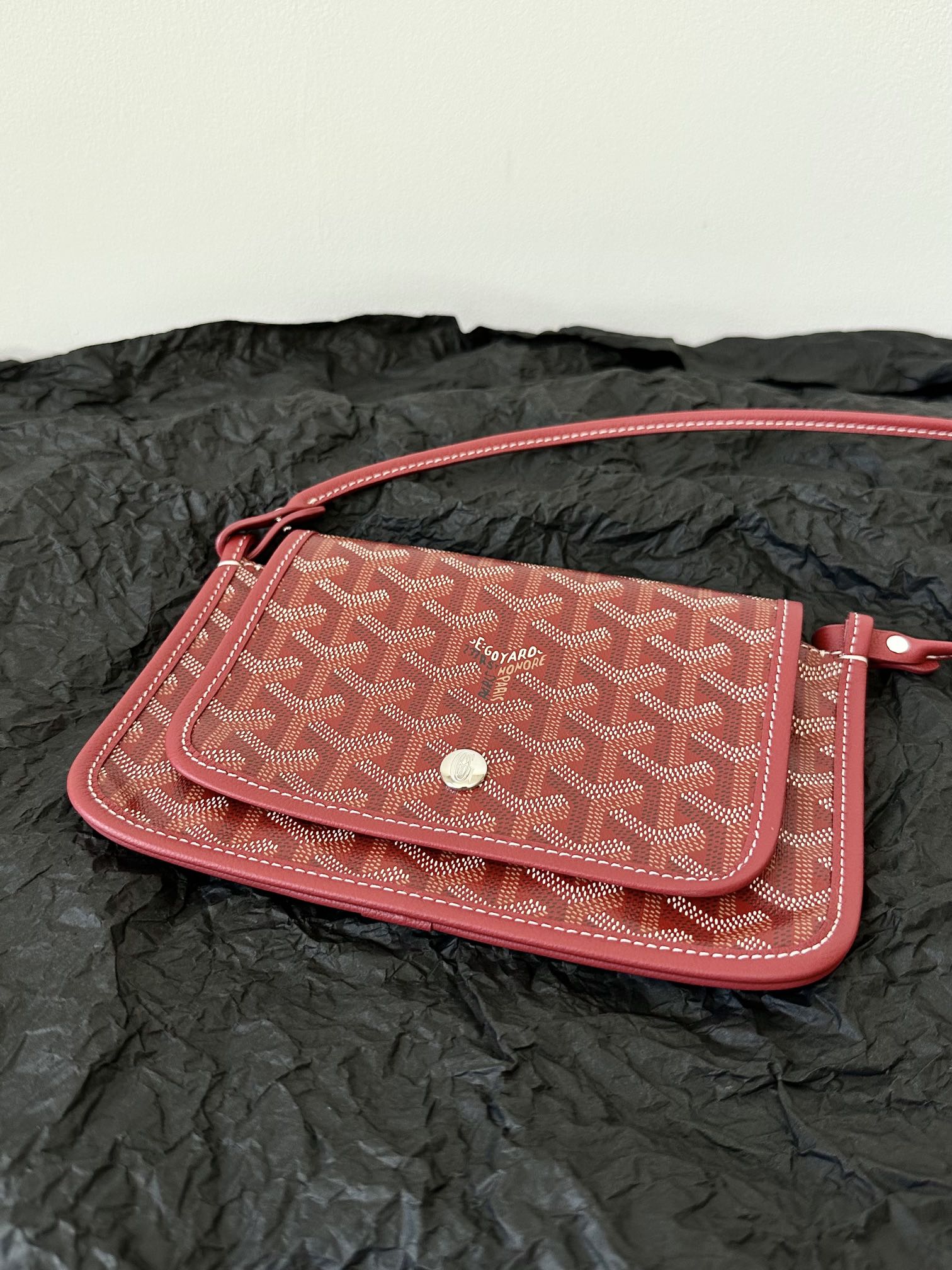 Goyard Plumet Pocket Wallet 20 Cm Classic Red Goyardine Canvas And Lambskin Trim