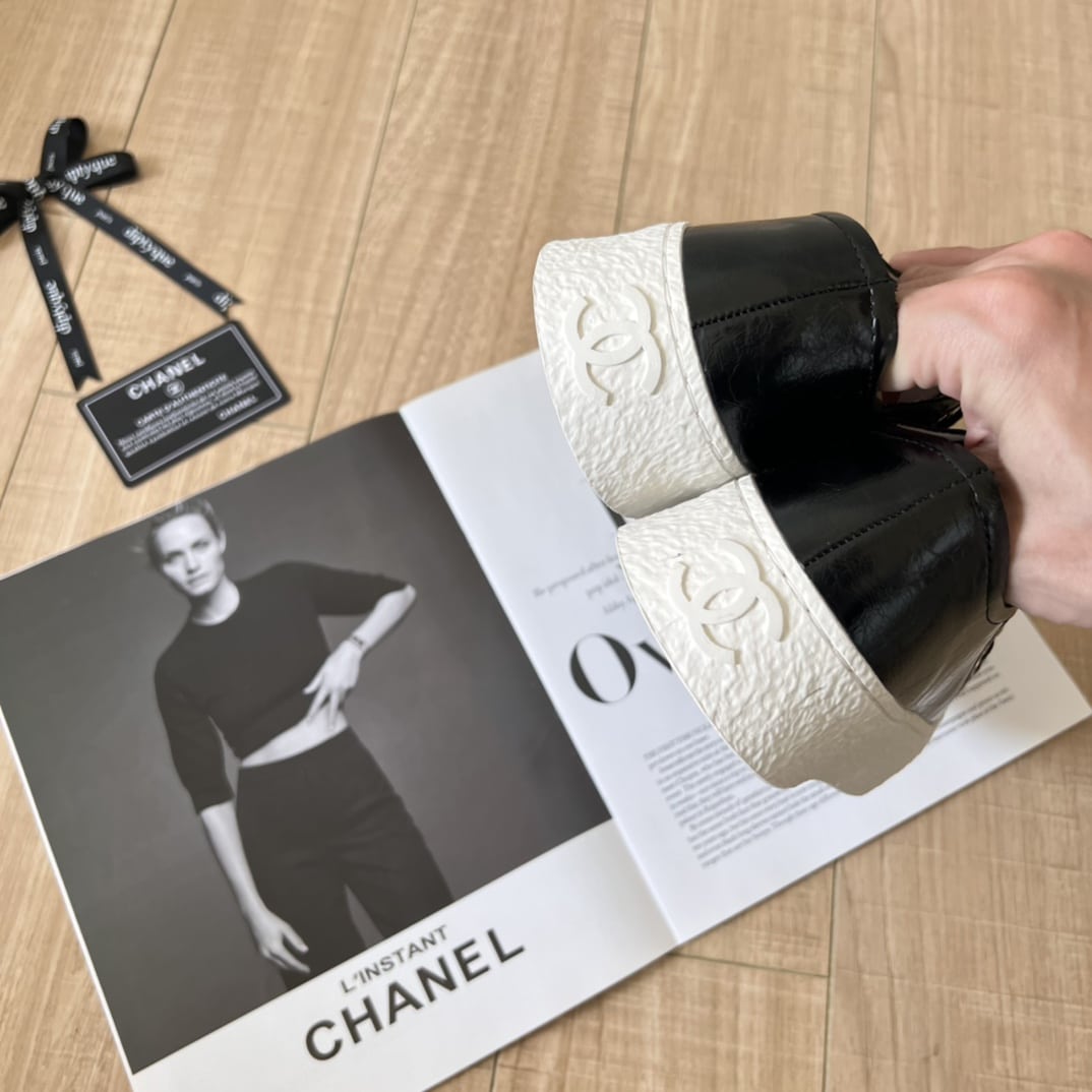 Chanel Women’S Sneakers Cc Trainers In Black
