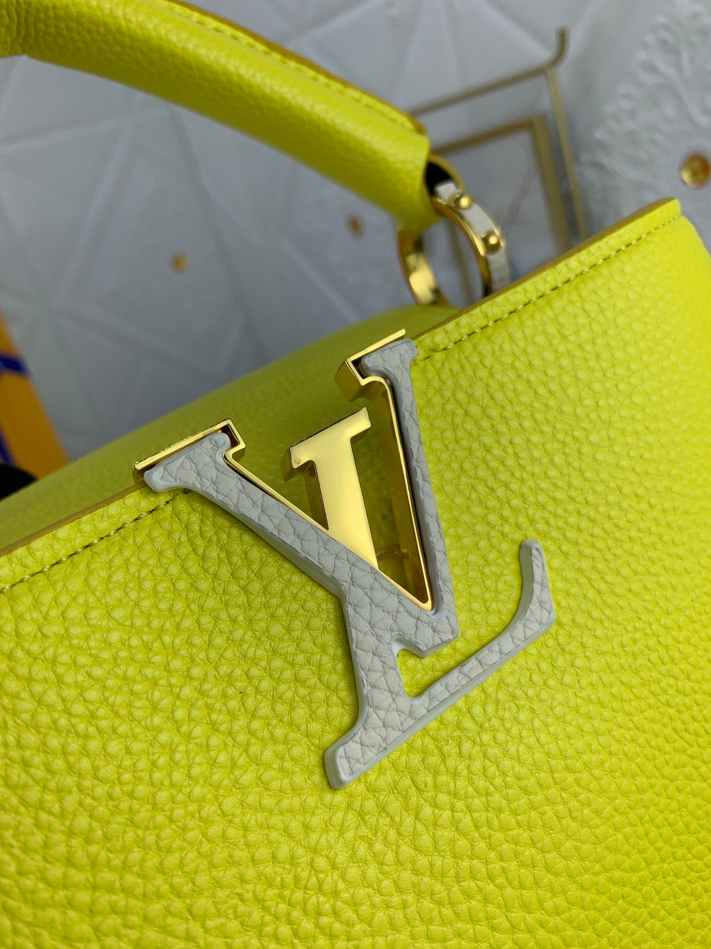 Louis Vuitton Capucines Bb Cedrat Yellow 27Cm
