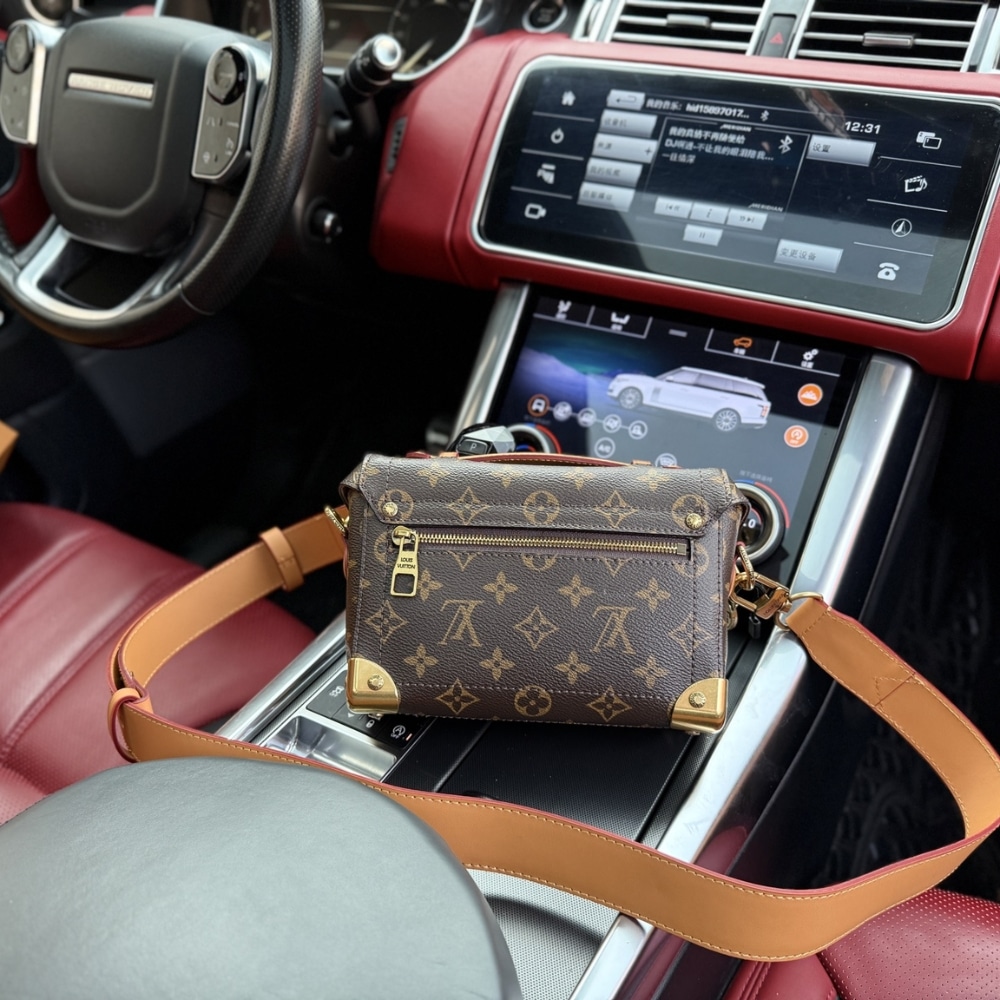 Louis Vuitton Soul Trunk Monogram Dust Coated Canvas Brown 15Cm M11535