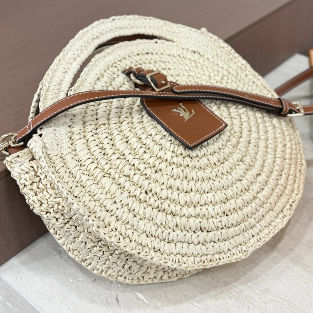Louis Vuitton Around Me Shoulder Bag Raffia White 28Cm M25243
