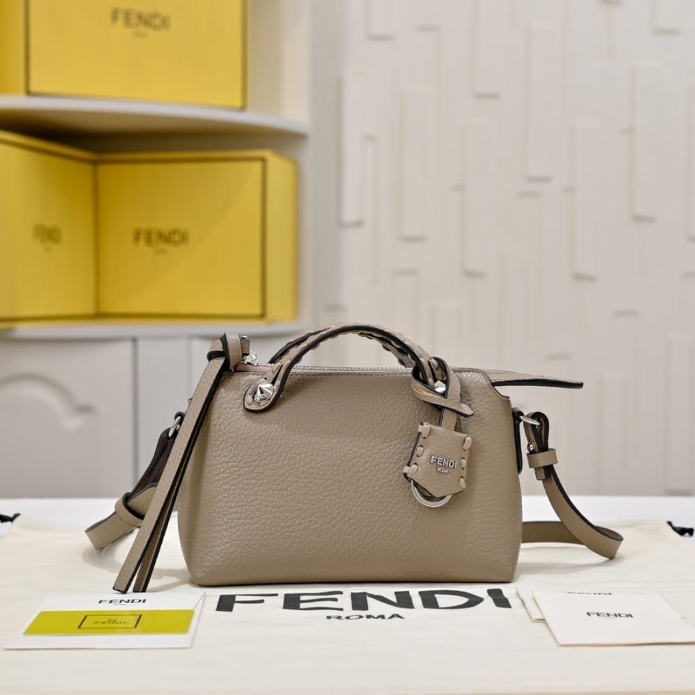 Fendi By The Way Selleria Medium Grey 20Cm