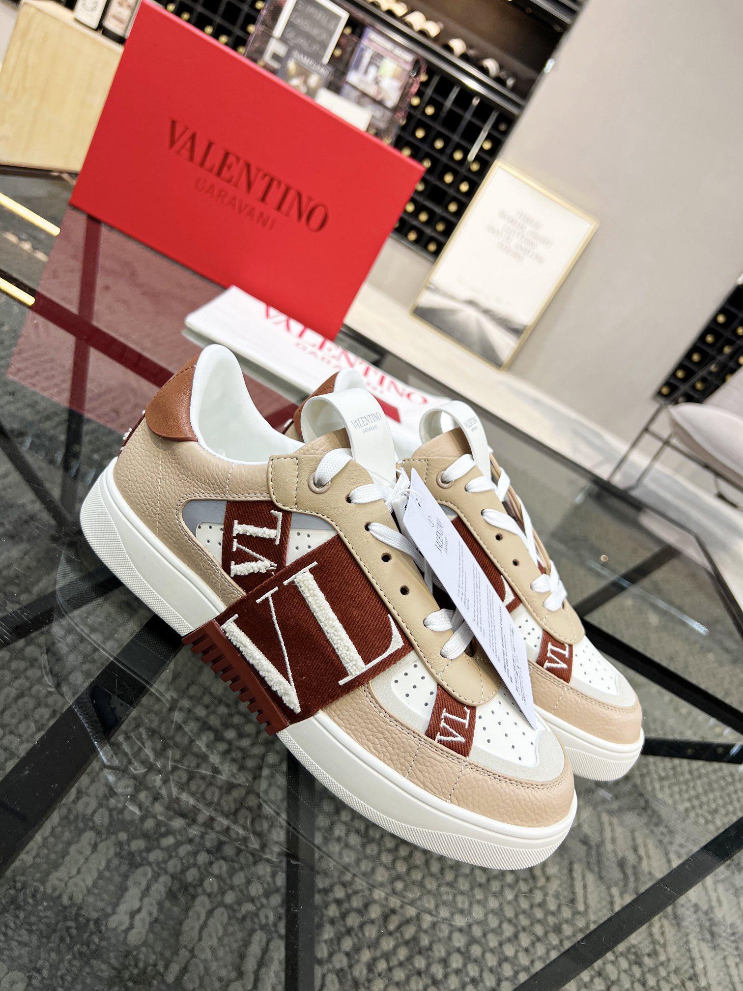 Valentino Sneakers
