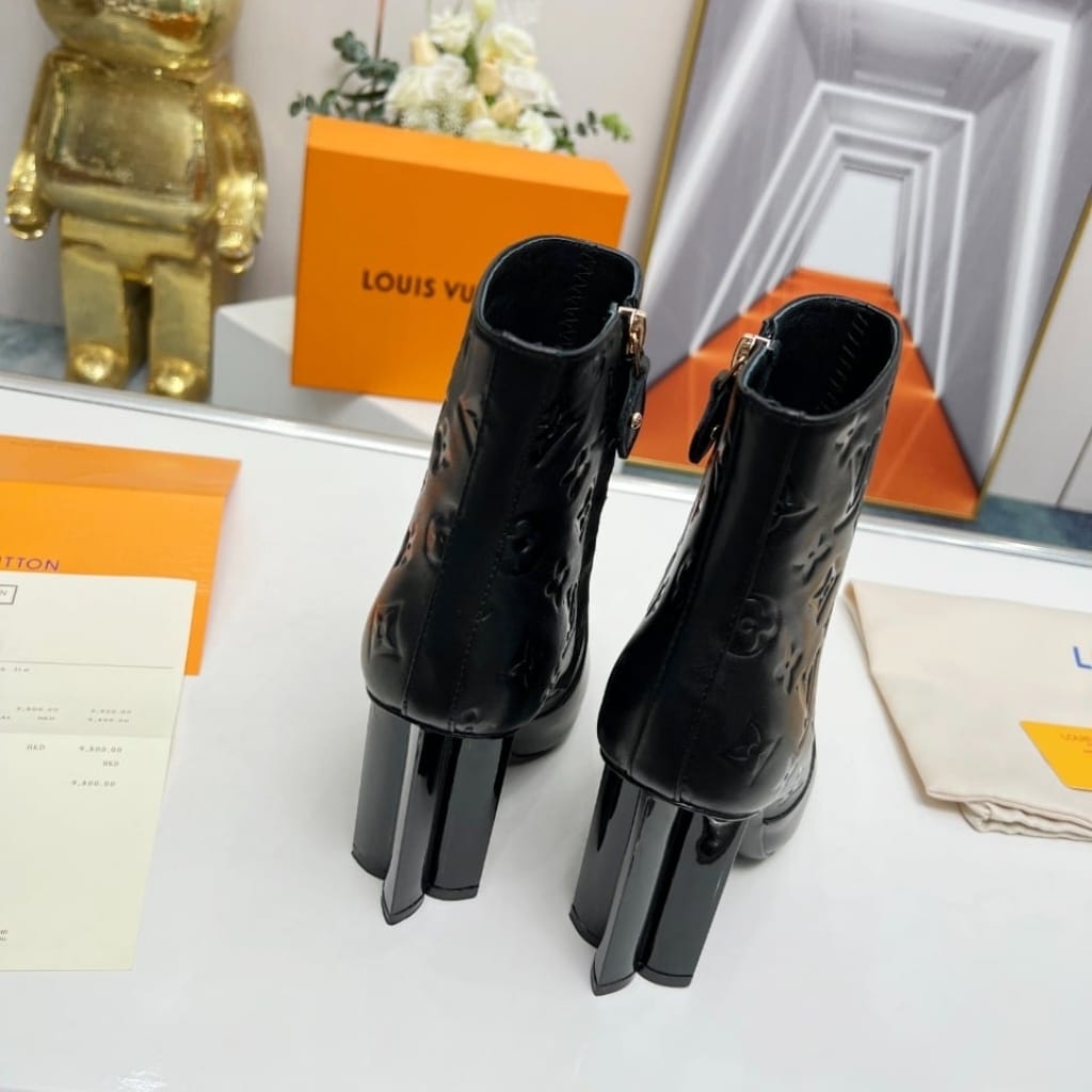 Louis Vuitton Silhouette Ankle Boot Black 1Abp9J