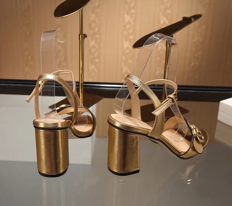 Gucci Gold Metallic Laminate Leather Mid Heel Sandal 453379
