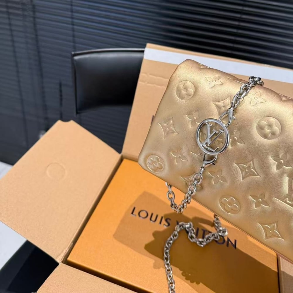 Louis Vuitton Pochette Coussin Monogram Gold 20Cm M80999