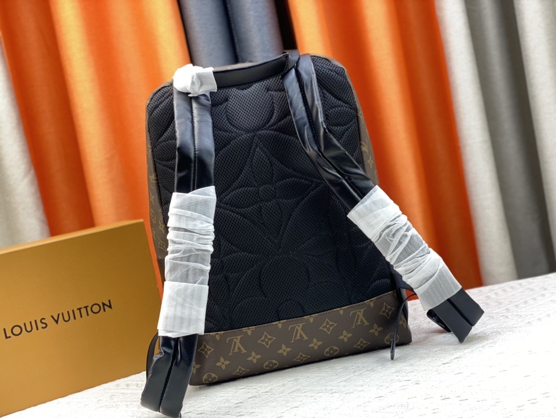 Louis Vuitton Dean Backpack Monogram Canvas 42Cm M45335