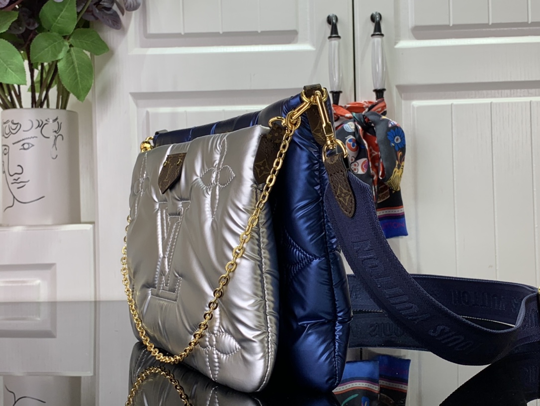 Louis Vuitton Maxi Multi Pochette Accessoires Silver M21057