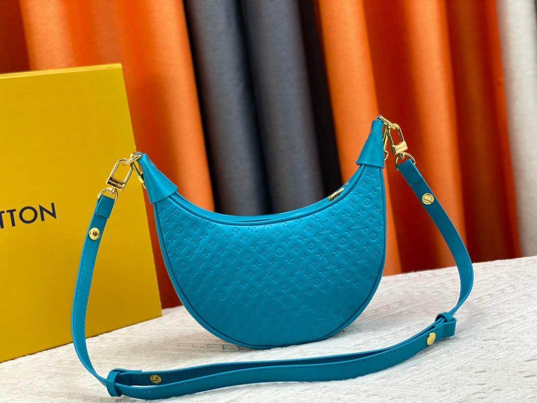 Louis Vuitton Loop Baguette Bag Blue 23Cm M22593