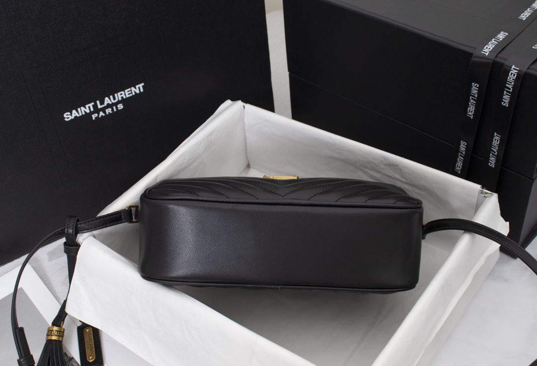 Saint Laurent Lou Camera Bag In Quilted Black Gold Leather 23Cm