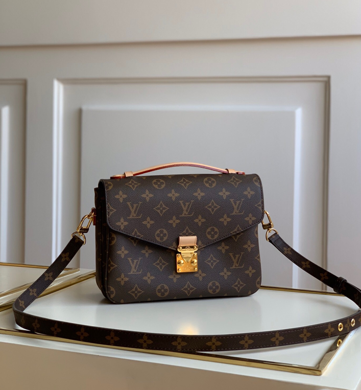 Louis Vuitton Monogram Canvas Pochette M Tis 25Cm M44875