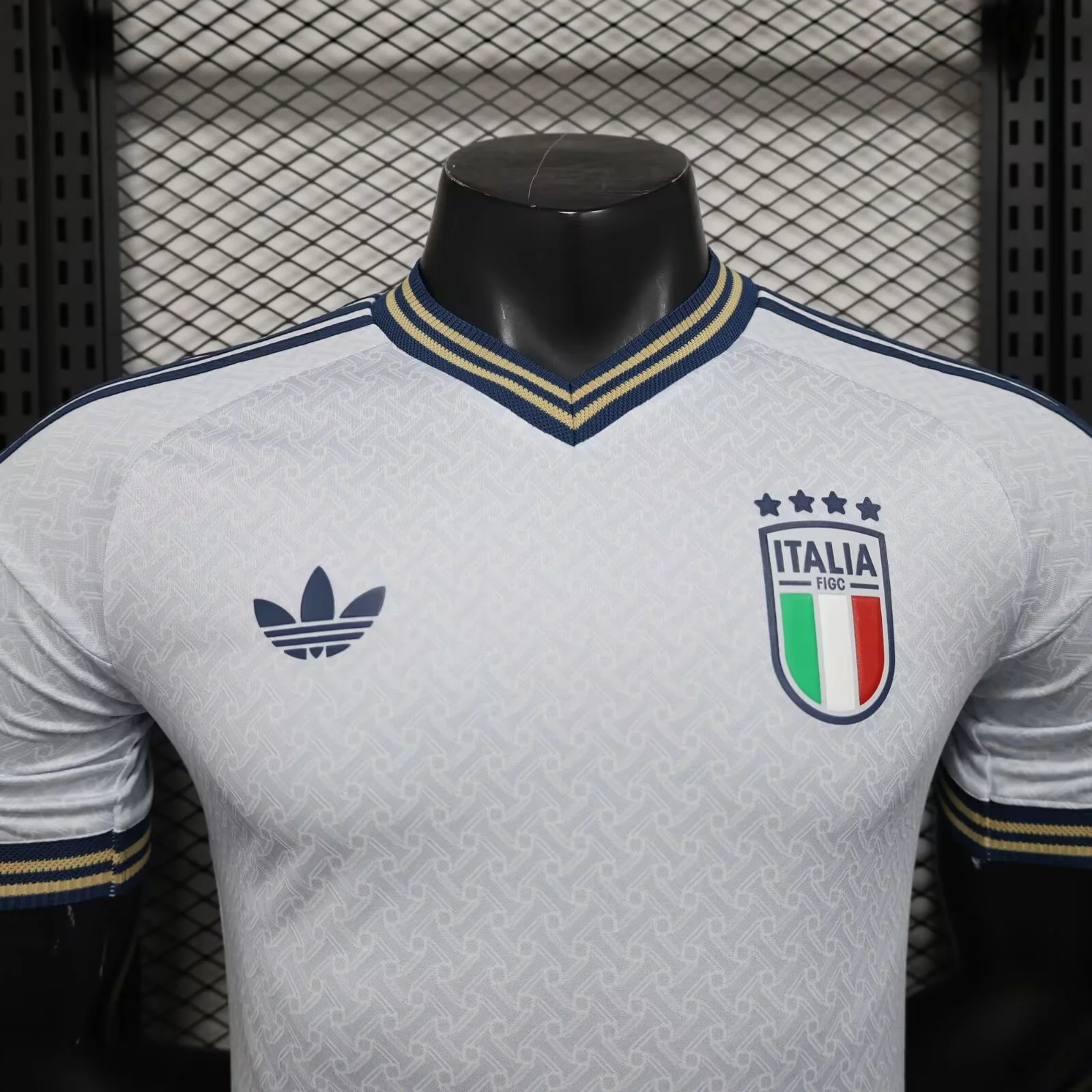 2026 World Cup Italy away football jersey/player version