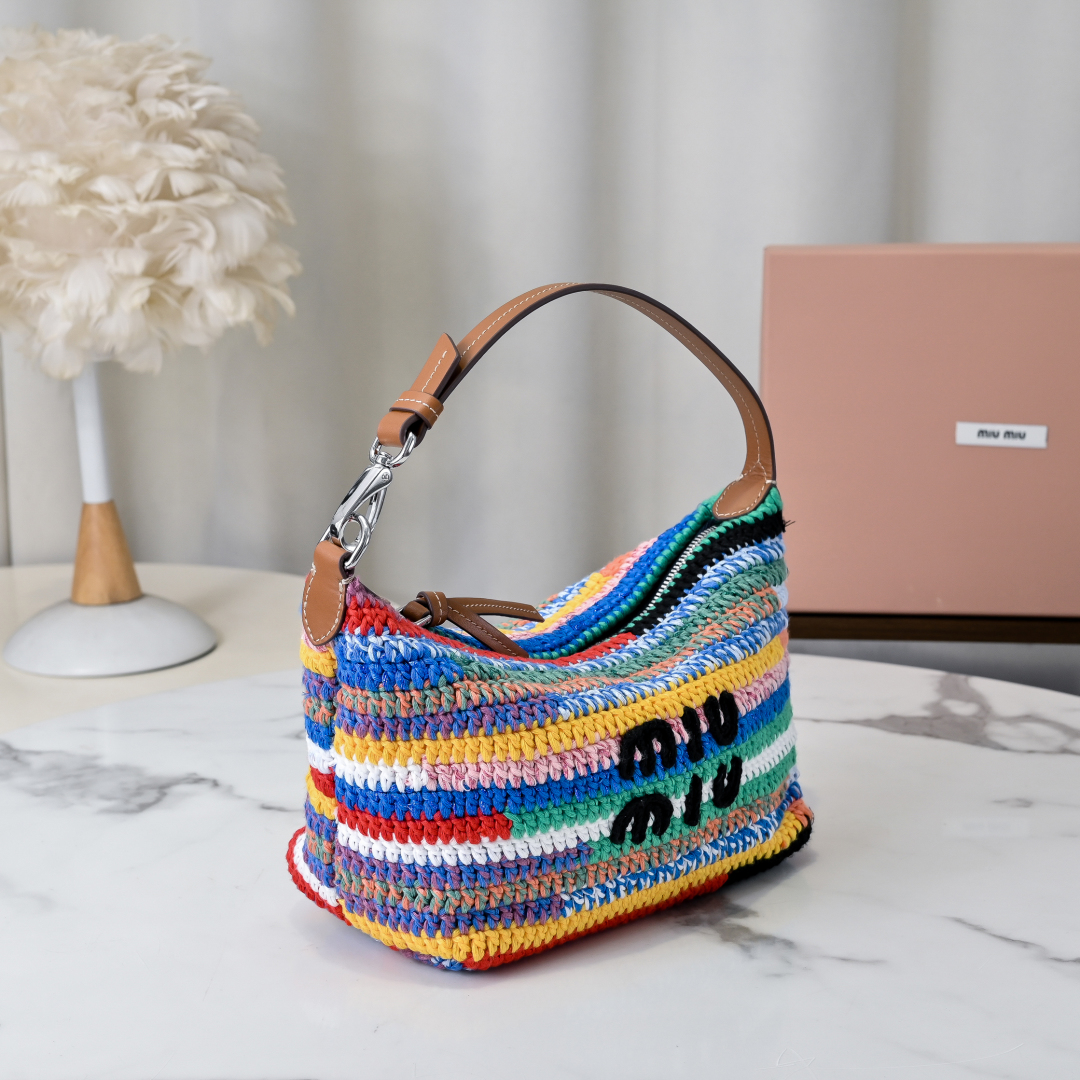 Miumiu-5NE841 unchbox Bag