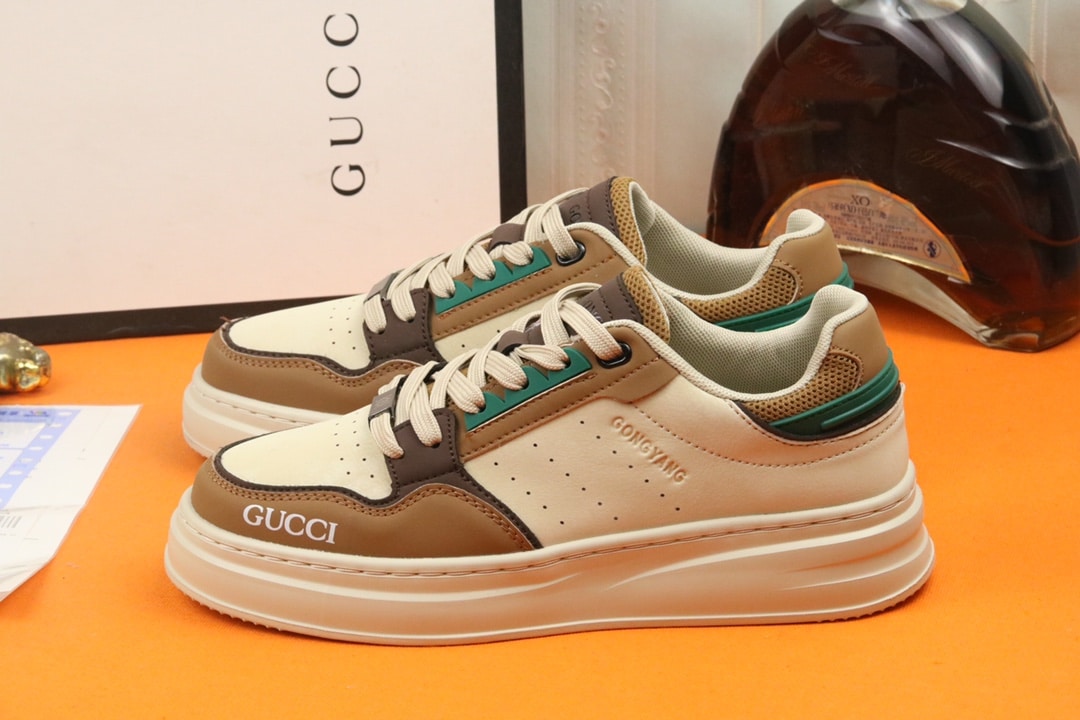 Gucci Gg Sneaker Leather In Beige And Green