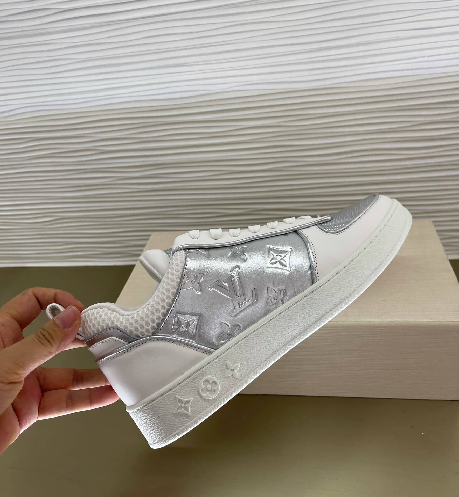 Louis Vuitton Boombox Sneaker Sliver 1A969F