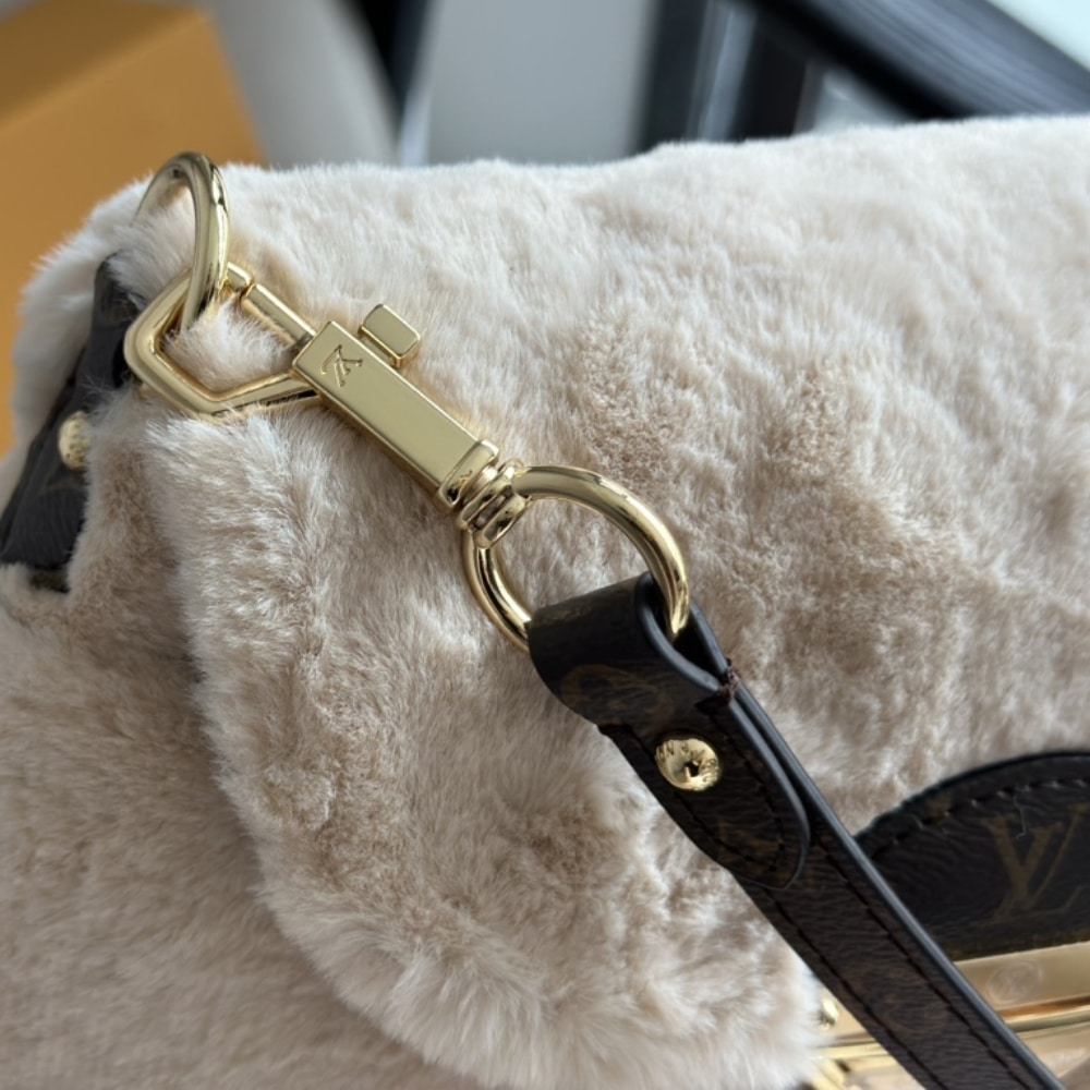 Louis Vuitton Bag Ski Cozygram Sunset Bag Cream 27Cm M12097