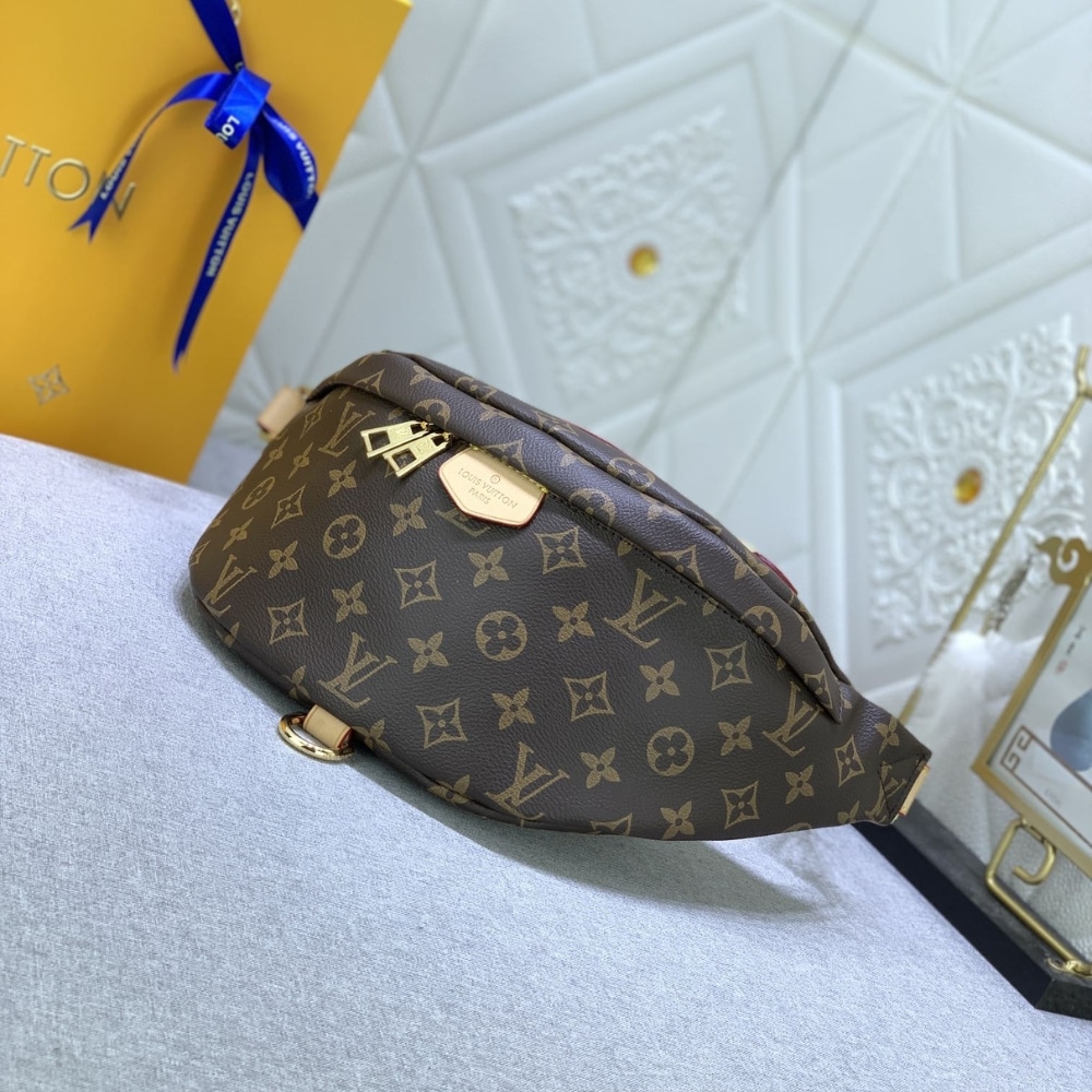 Louis Vuitton Bumbag Monogram Canvas Brown 37cm M43644