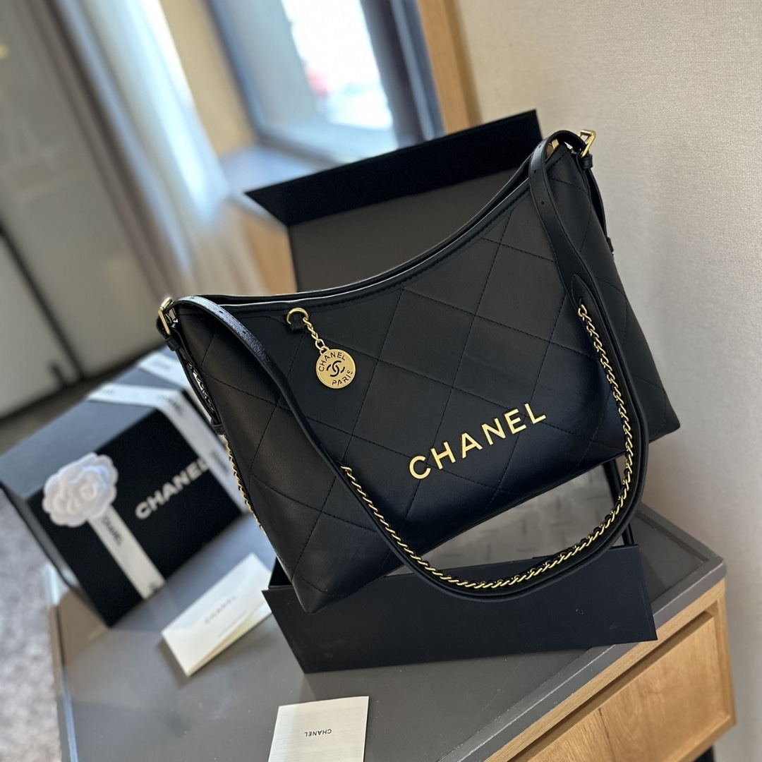 Chanel Hobo Bags With Logo In Black 30Cm/11in