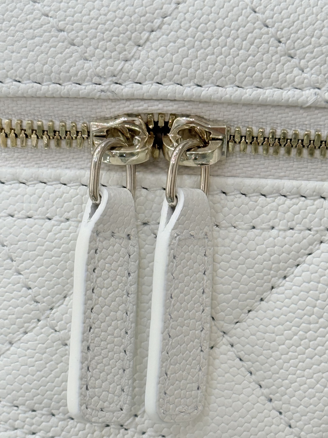 Vanity Case with Chain（Long Vanity Case）