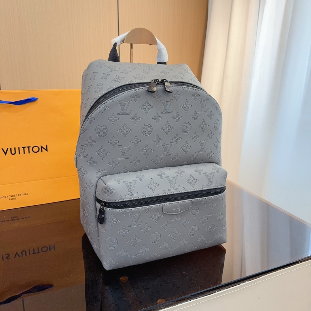 Louis Vuitton Discovery Backpack Anthracite Gray 28Cm M46557