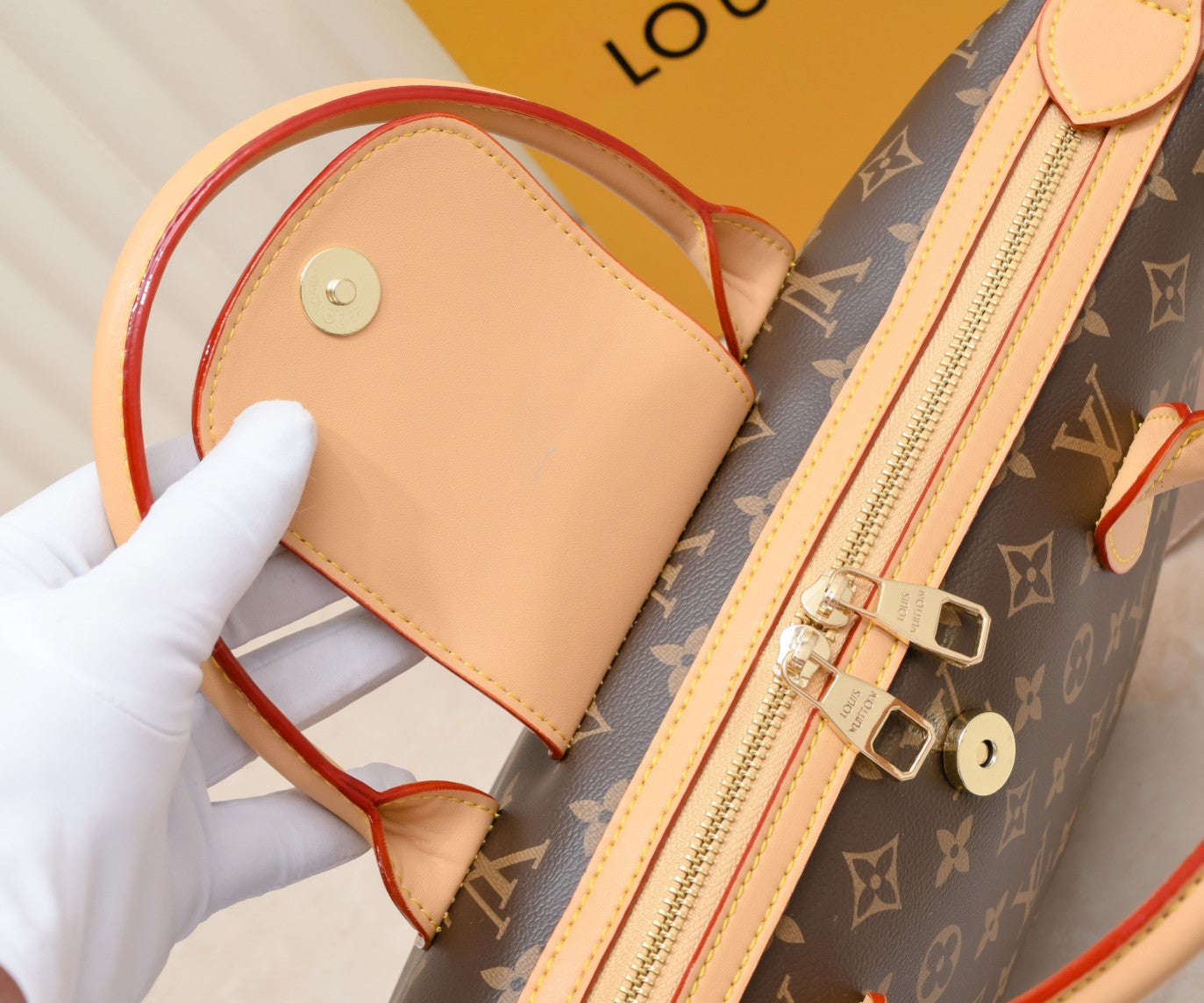 Louis Vuitton Tote Bag Monogram Canvas Beige 26Cm