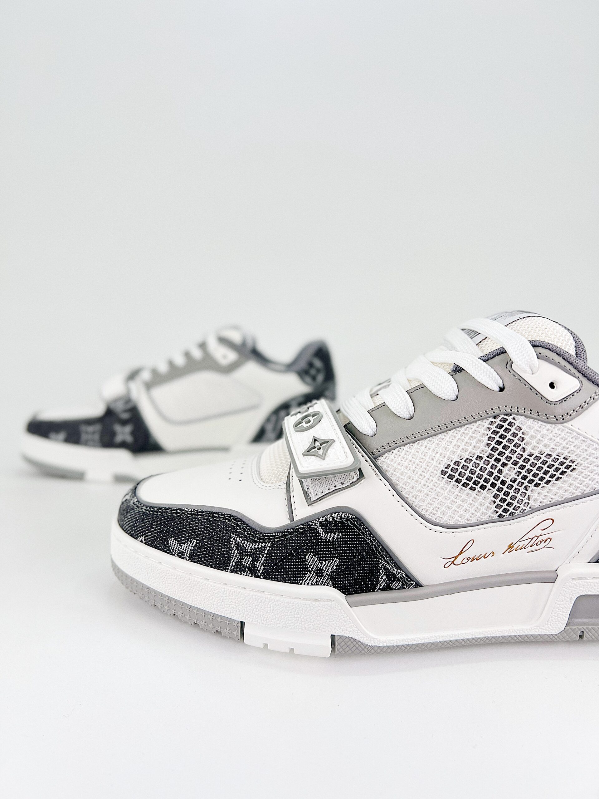 Louis Vuitton Lv Trainer Sneakers Grey 1Adf0U
