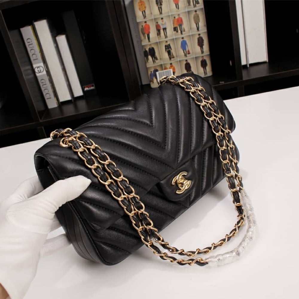 Chanel Medium Classic Flap Bag Chevron Black 25Cm